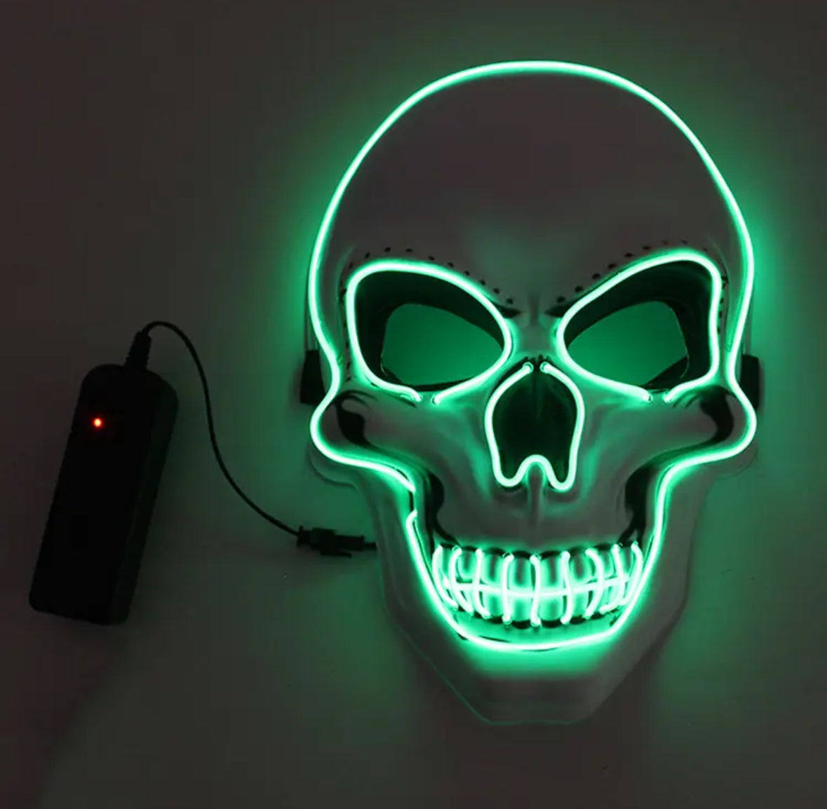 Leuchtende Totenkopf Maske aus Kunststoff für Partys | Ideal für Gruppenkostüme 10